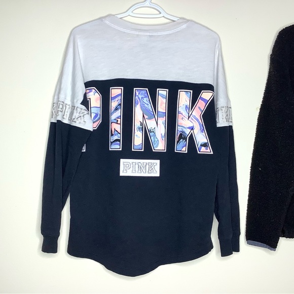 < Victoria’s Secret PINK Winter Bundle > - Picture 2 of 4